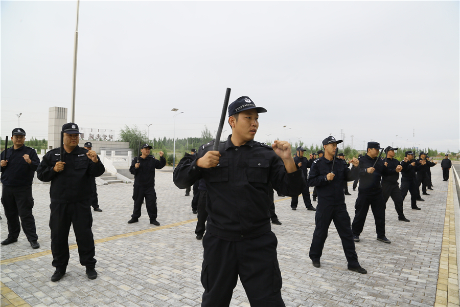 警棍术 